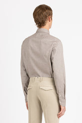 Camicia con collo francese in cotone elasticizzato a spina di pesce marrone - Marrone | Giemme BrandsCorporate