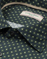 Slim-Fit-Hemd mit französischem Kragen aus reiner Baumwolle mit grünem geometrischem Print - Grün | Giemme BrandsCorporate