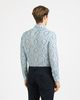 Camicia slim fit con collo francese in voile di puro cotone con esclusiva fantasia tie and dye sui toni dell'azzurro - Azzurro | Giemme BrandsCorporate