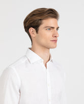 Camicia regular fit con collo francese in puro lino tinto capo bianco - Bianco | Giemme BrandsCorporate