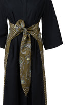 Abito chemisier regular fit in popeline di puro cotone nero con foulard in seta sul retro con stampa paisley verde - Nero | Giemme BrandsCorporate