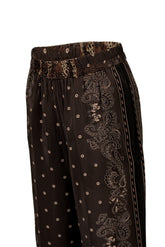 Pantaloni regular fit in viscosa e seta con esclusiva stampa foulard marrone - Marrone | Giemme BrandsCorporate