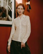 Camicia slim fit realizzata con paillettes bianche e dettagli a contrasto - Caliban donna | Giemme BrandsCorporate