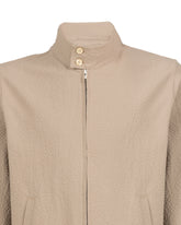 Bomber regular fit con tasche a filetto e collo a due bottoni in seersucker di cotone elasticizzato beige - Beige | Giemme BrandsCorporate