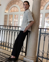 Camicia over fit a mezza manica con collo italiano in maglia di poliestere e cotone bianca a righe nere - Nero | Giemme BrandsCorporate