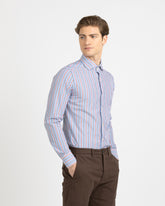 Camicia slim fit con collo francese in puro cotone a righe bianche, blu, azzurre e rosse - Collezione UOMO | Giemme BrandsCorporate