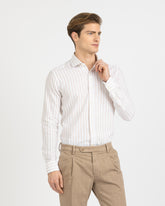 Camicia regular fit con collo francese in lino e cotone bianco a righe beige - Collezione UOMO | Giemme BrandsCorporate
