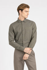 Camicia con collo francese in Vaiella di cotone e cashmere grigio-verde - Collezione UOMO | Giemme BrandsCorporate