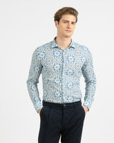 Camicia slim fit con collo francese in voile di puro cotone con esclusiva fantasia tie and dye sui toni dell'azzurro - Tintoria Mattei | Giemme BrandsCorporate