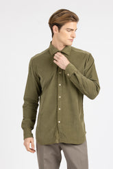 Camicia con collo francese in vellutino di cotone elasticizzato tinto capo verde - Collezione UOMO | Giemme BrandsCorporate