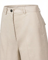 Shorts regular fit con gamba svasata in viscosa, lino e cotone elasticizzato beige - Beige | Giemme BrandsCorporate