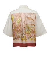 Camicia boxy fit a mezza manica in puro cotone beige con esclusivo foulard in seta sui toni del rosa - Le Sarte Pettegole - New in | Giemme BrandsCorporate