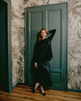 Gonna midi regular fit in raso di seta elasticizzata nera - Complete the look | Giemme BrandsCorporate