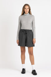 Shorts in gabardina di viscosa stretch grigia - Camicie e Abiti da Donna | Giemme BrandsCorporate