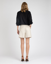 Shorts regular fit con gamba svasata in viscosa, lino e cotone elasticizzato beige - Beige | Giemme BrandsCorporate