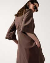 Regular-Midi-Fit-Kleid mit Bindegürtel aus reinem stückgefärbtem braunem Baumwollstoff - Damen Kleider | Giemme BrandsCorporate