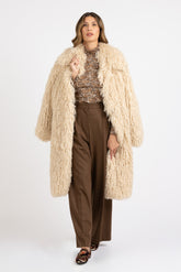 Cappotto lungo in eco-fur beige - Beige | Giemme BrandsCorporate