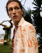 Comfort fit short-sleeve shirt with bowling collar in pure cotton with an exclusive foliage print in orange tones - Tintoria Mattei | Giemme BrandsCorporate