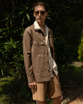 Pantaloni bermuda regular fit in seersucker di cotone elasticizzato marrone - Total look uomo | Giemme BrandsCorporate