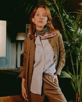 Bandana in pure silk twill with an exclusive blue geometric print - Woman collection | Giemme BrandsCorporate